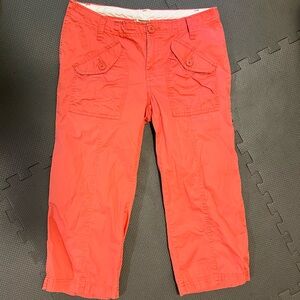 GAP size 2 Coral colored  capri length pants
